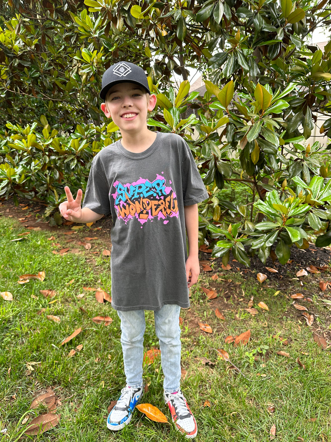 LAST ONES*Super Wonderful Graffiti T-Shirt (Collab with Art by Sparrow Rocket)